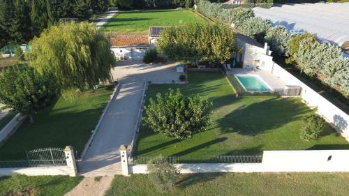 Eyragues Villa | Le Petit Mas Rey