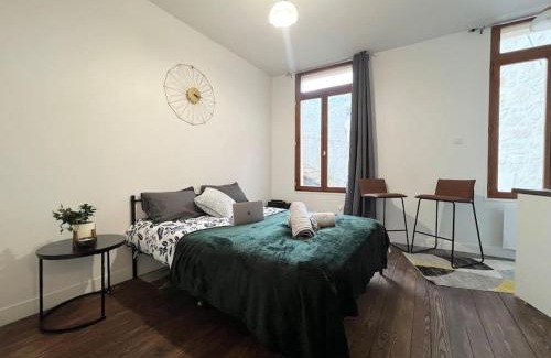 Meulan-en-Yvelines Apartamento | Le petit nid à 2 MIN gare/centre Meulan