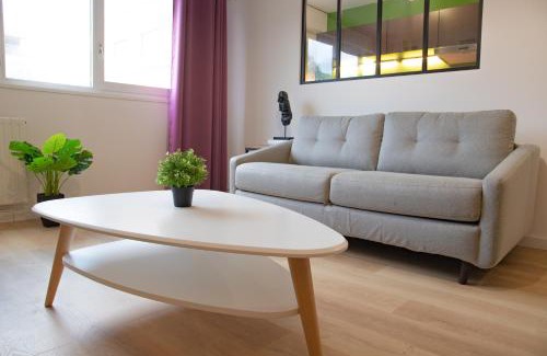 Devant-les-Ponts Apartamento | Le petit Panam - Appartement privé de 45 m2 - 2 à 4 personnes - Parking privé