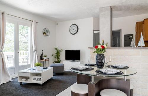 Saint-Raphael Apartamento | Le Petit Thao