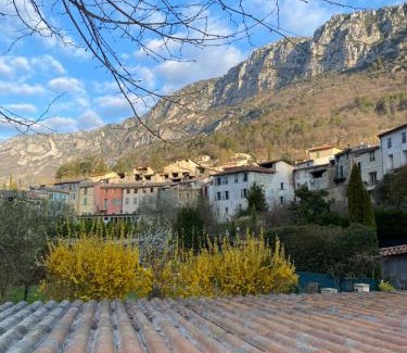 Roquesteron Cama Y Desayuno | Le PHoenix