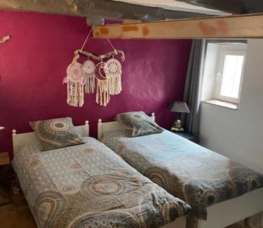 Roquesteron Cama Y Desayuno | Le PHoenix