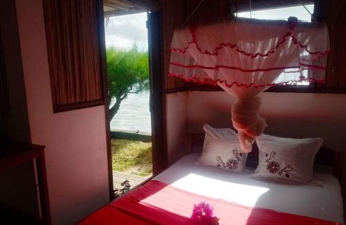 Nosy Boraha Otro | Le pied dans l'eau