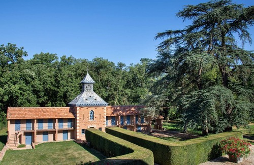 Marssac-sur-Tarn Casa | Le Pigeonnier, prestigious gite on the ground floor