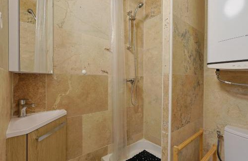 Plan-de-la-Tour Apartamento | Le Plantourian - apt avec piscine