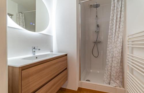 Nimes City Centre Apartamento | Le plus beau balcon des Arènes