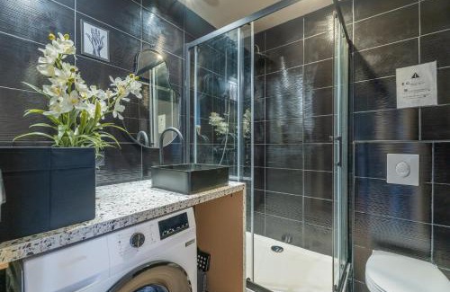 La Capelette Apartamento | Le Poker Love Jacuzzi
