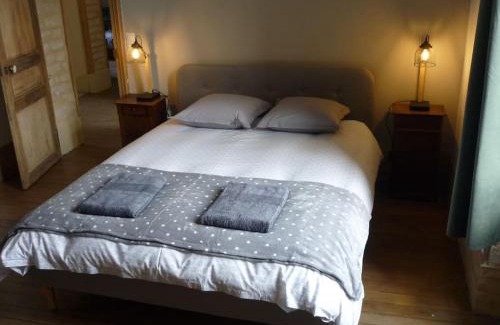Touillon Casa | Le Presbytère - Touillon, jacuzzi, 4 chambres pour 10