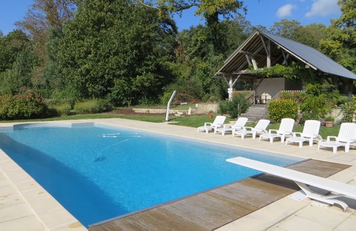 Neuille Cabaña | Casa rural "Le Pressoir" en el parque del castillo