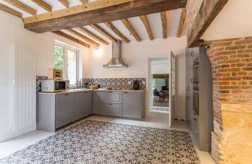 Livarot Casa | Le PRESSOIR DE NEUVILLE IN THE HEART OF THE PAYS D'AUGE WITH HEATED SWIMMING POOL