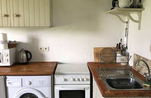 Landrais Casa | Le Pressoir - Traditional Farmhouse nr La Rochelle. beaches 20 mins and a pool.