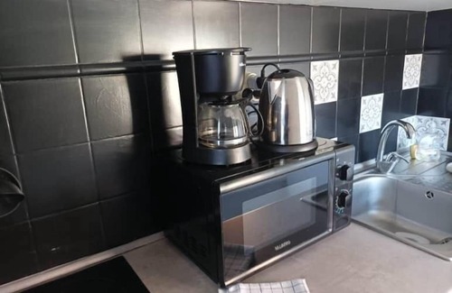 Miroir - Batignolles Apartamento | Le pti Oyon: T1, Near train station, Secure,