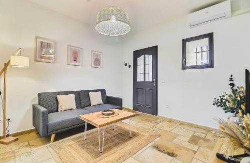 Saint-Gilles Apartamento | LE PTIT HONORE - Appartement 2 pers - Centre Cosy WiFi Clim Garage