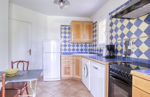 La Cadiere-d'Azur Casa | Le Puit des Oliviers 2 by Interhome