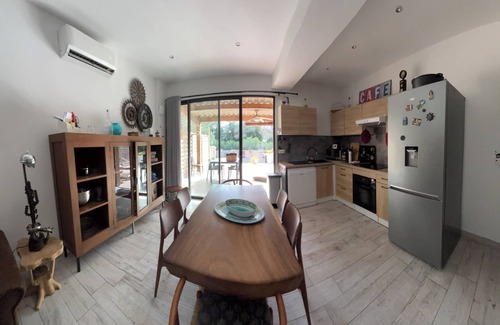 Bonifacio Casa | NUEVO EN BONIFACIO VILLA DU MAQUIS