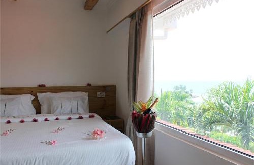 Anse Royale Hotel | Le Relax Hotel and Restaurant