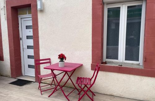 Montlucon Apartamento | Le Requiem -Terrasse -Climatisation -Gare