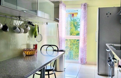 Bobigny Apartamento | Le Riad, spacious apartment in Bobigny