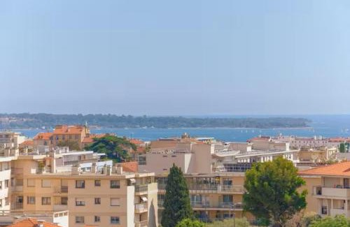 Carnot Apartamento | LE ROCHER avec terrasse et vue mer, près du centre-ville