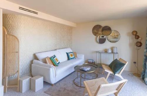 Carnot Apartamento | LE ROCHER avec terrasse et vue mer, près du centre-ville