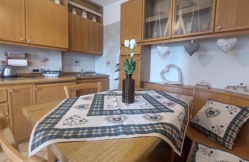 Montagnaga Apartamento | LE RONDINI 3 habitaciones Wi-Fi sol naturaleza Pet-Friendly veranda panorámica