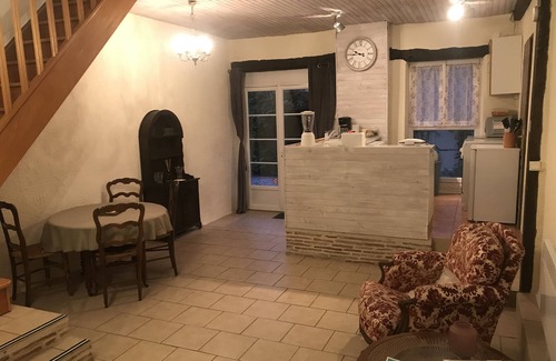 Penne-d'Agenais Casa | Le Rosier, casa rural con encanto de 2 dormitorios con capacidad para 5 personas.