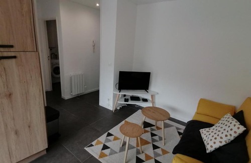 Mons-en-Baroeul Apartamento | Le Rubens T3 cosy avec parking privée