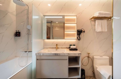 Tan Binh Hotel | Le Saigon Grand Hotel