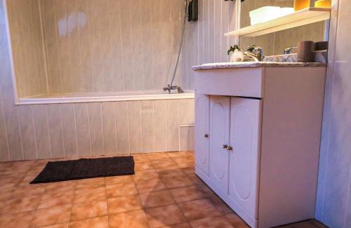 Issoudun Apartamento | Le Saint-Cyr, Centre-ville, Cosy, Spacieux