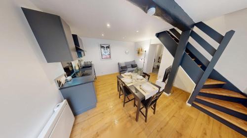 Triel-sur-Seine Apartamento | Le Saint Martin - Appartement moderne - Duplex - Centre ville - Gare