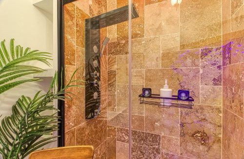 Gare Apartamento | Le Saint-Pierre - Idéalement situé avec sauna