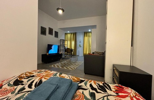 Montbeliard Apartamento | Le Salon Doré Apartment