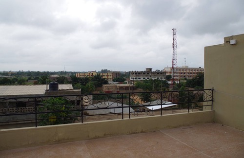 Lome Casa | Le Samourai - Entire Modern House in Zanguera near UCAO, Lome with Free WiFi