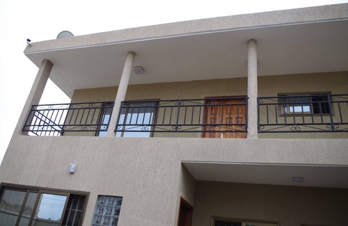 Lome Casa | Le Samourai - Entire Modern House in Zanguera near UCAO, Lome with Free WiFi