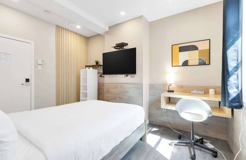 Quartier des Spectacles Hotel | Charming 1 bedroom Hotel in Montreal- AAA LOCATION