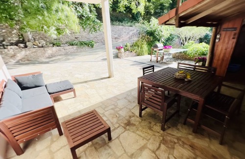 Riols Cabaña | Le Sanglier - Rustic and charming gite with panoramic mountain views, immersed in beautiful nature