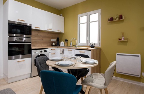 Rochefort Apartamento | Le Scalaire, T2 de Haut Standing Hypercentre Rochefort, Arrivée Autonome