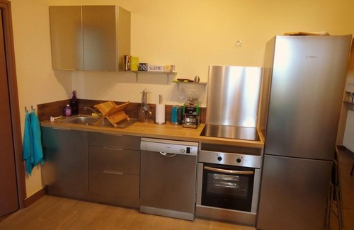 Bons-Tassily Apartamento | Apartamento-Confortable-Baño con ducha-Vista al Jardín