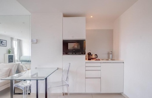 Saint-Tropez City Centre Hotel | Le Semiramis l Central & Views l Shellter Rentals