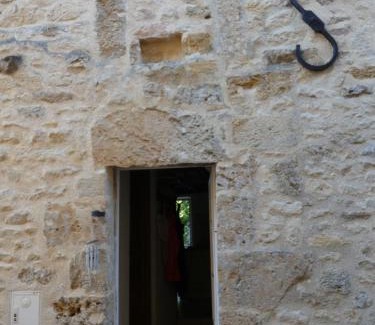 Metz-le-Comte Cama Y Desayuno | Le Sept-Maison du XVII ème siècle