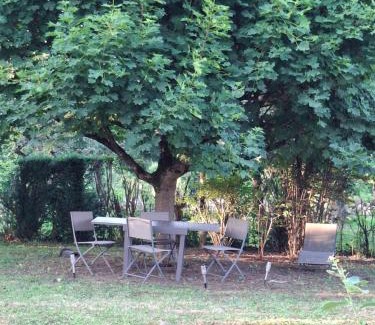 Metz-le-Comte Cama Y Desayuno | Le Sept-Maison du XVII ème siècle