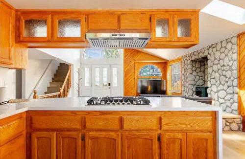 Big Bear Casa | Le Serenity Cabin, Hot Tub, Game Room Pool Table