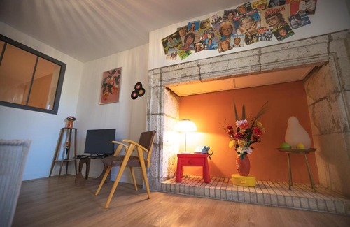 Agen Apartamento | Le Seventies & Spa Appartement spacieux et athypique, cœur du centre ville