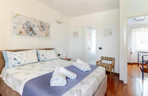 Pitelli Casa | LE SOLEIL DOREE' MAISON Wi-Fi VACATIONS LERICI 5 TERRE