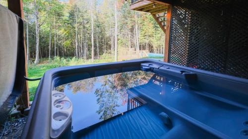 Saint-Faustin-Lac-Carre Apartamento | Le Sous-Bois 1322 Billard et Spa