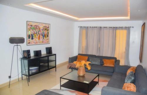 Same Apartamento | Le spacieux appartement quatre chambres trois cent metre carré à proximité de la mer