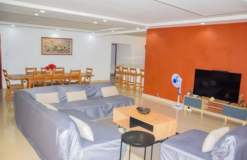 Same Apartamento | Le spacieux appartement quatre chambres trois cent metre carré à proximité de la mer