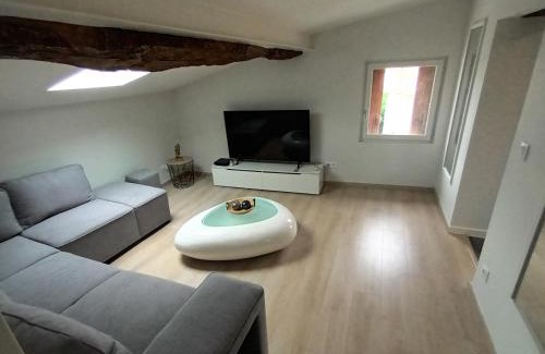 Paulhac Apartamento | Le SPArt un jacuzzi une salle de sport un appartement entièrement équipée pour votre bien être