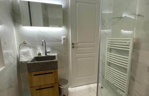 Agen Apartamento | Le Standing - Au Coeur d'Agen - Self Checkin - Wifi - Netflix - Smart TV - Luqs fr