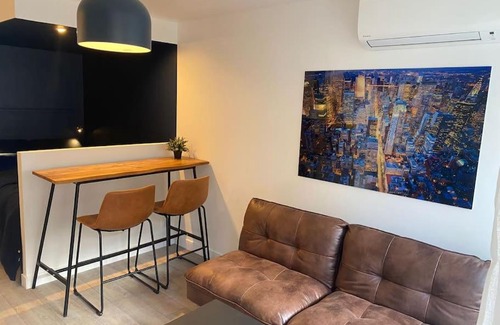 Eyrans Apartamento | Le Studio bleu à 10 min de Blaye - climatisé